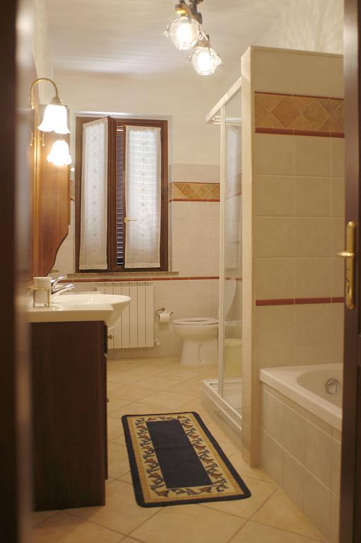 Villa Poggio Bella Vista Castiglione del Lago Habitación foto