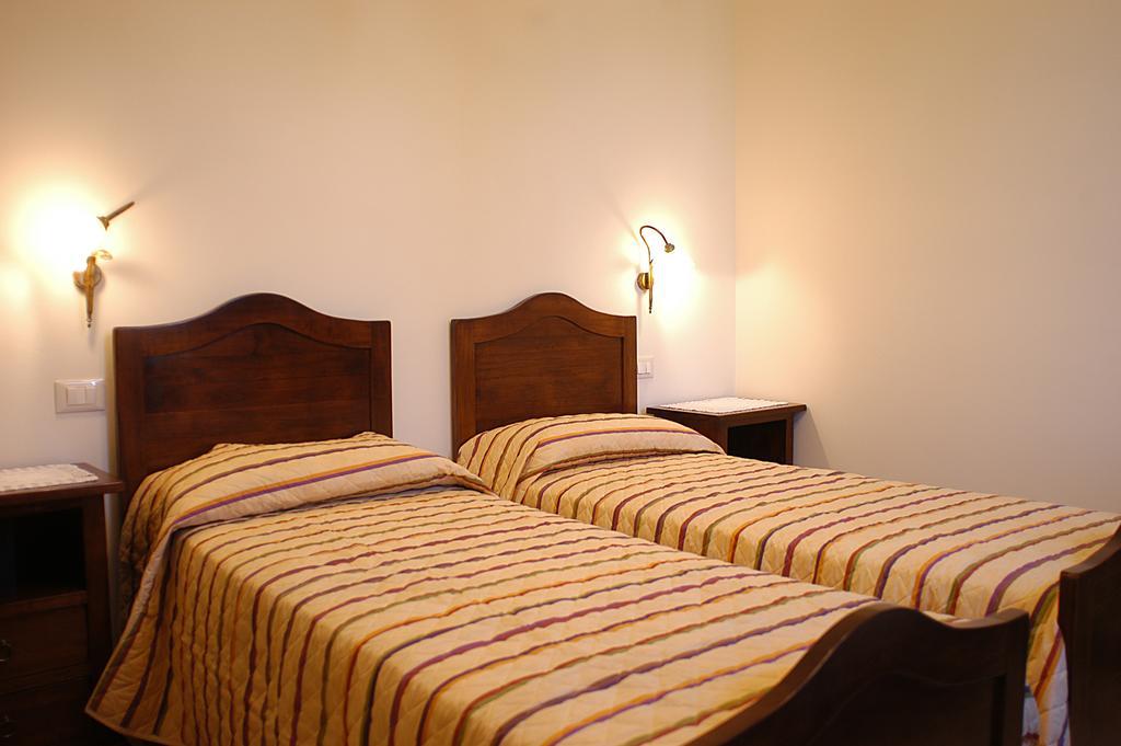 Villa Poggio Bella Vista Castiglione del Lago Habitación foto